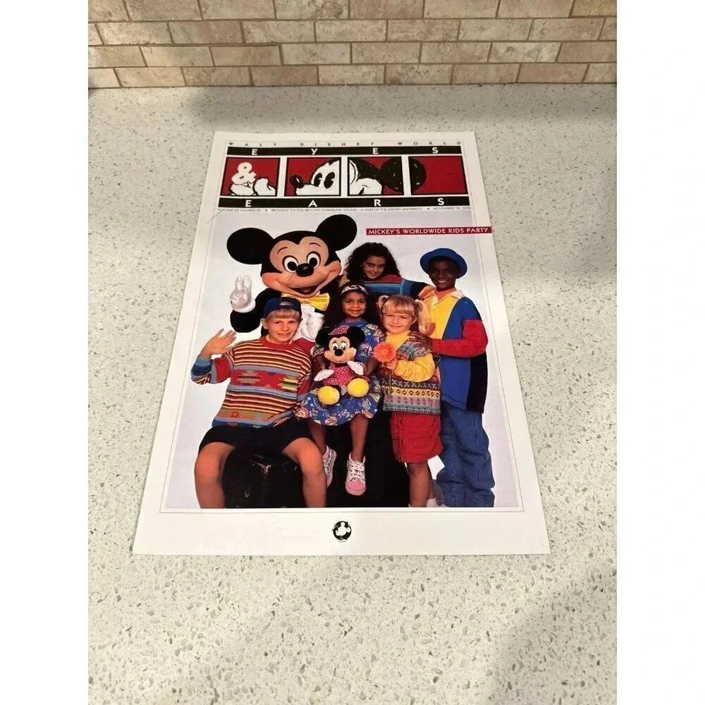 Disney Eyes & Ears Cast‎ Member Exclusive November 1993 Magazine Issue Worldwide